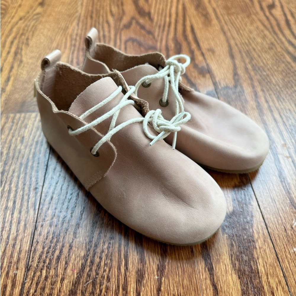 Piper Finn Blush Low Top Oxfords Sz 10